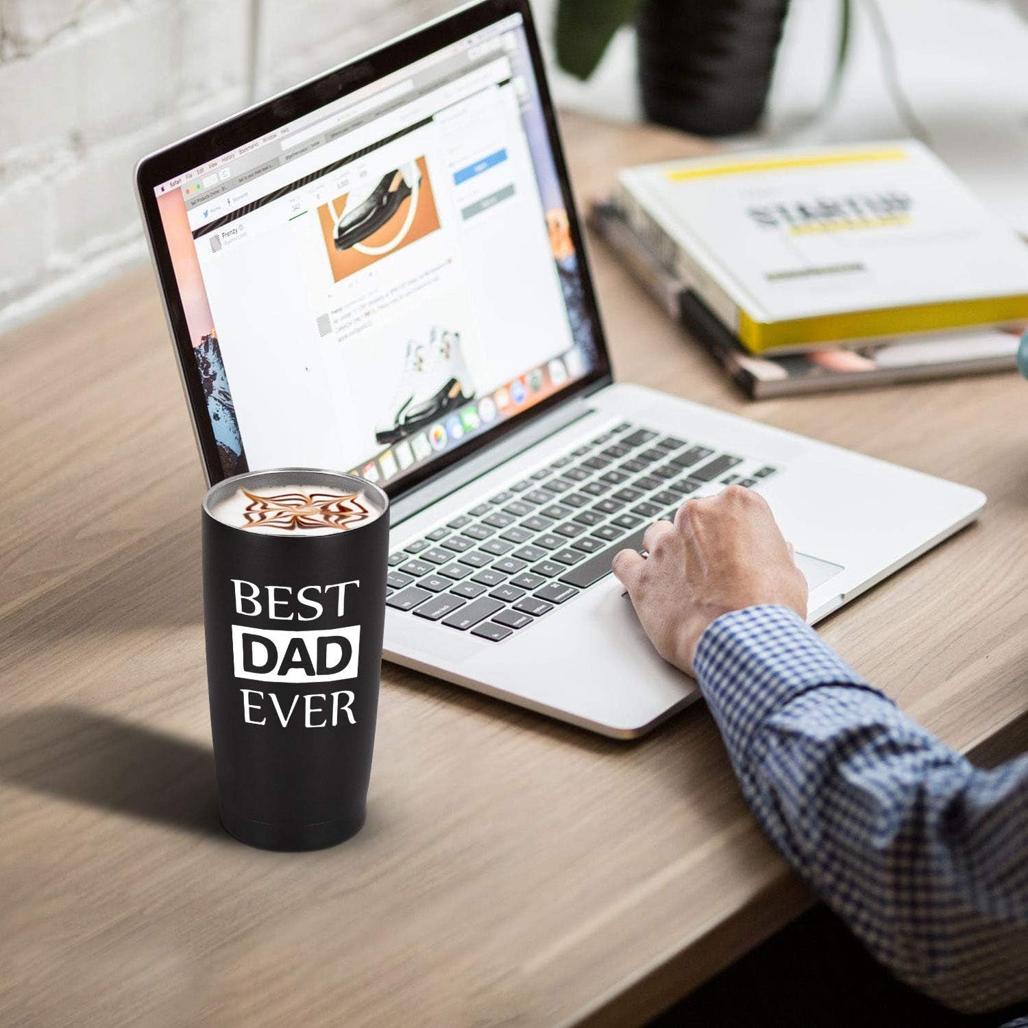 Dad Travel Tumbler Dad Gift from Daughters Sons, 20 Oz Stainless Steel Insulated Travel Tumbler with Lid for Father'S Day Dad Birthday Christmas Day, Black